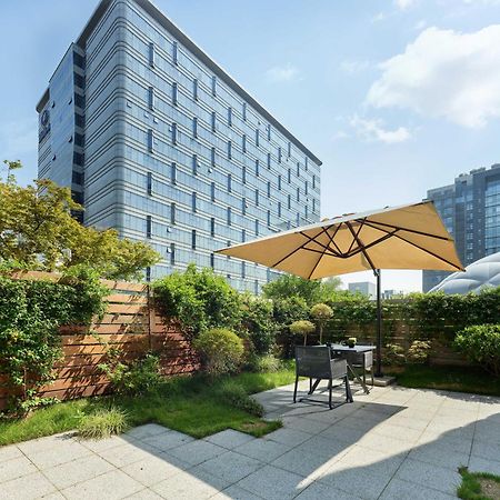 Hilton Shanghai Hongqiao Exterior foto