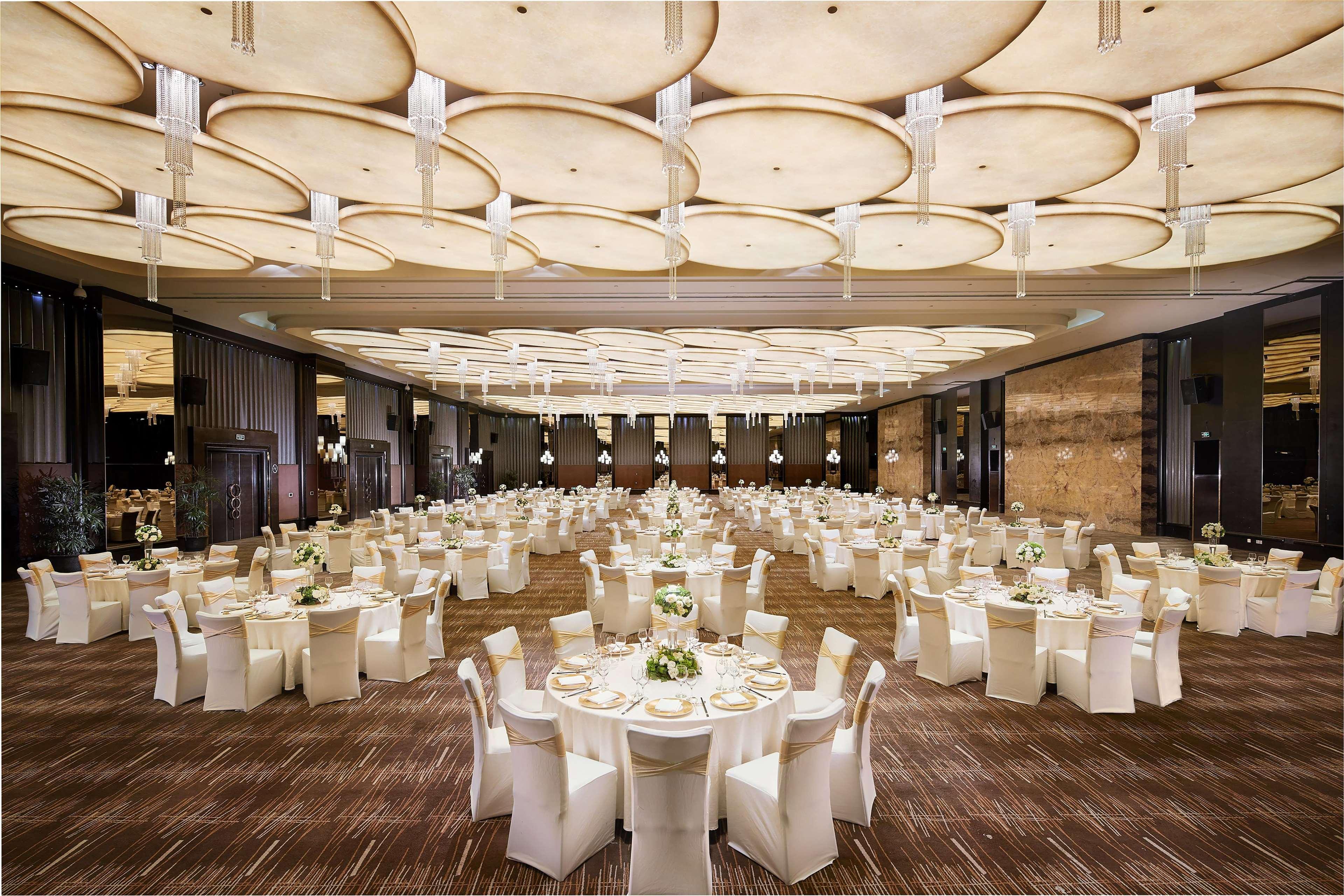 Hilton Shanghai Hongqiao Exterior foto