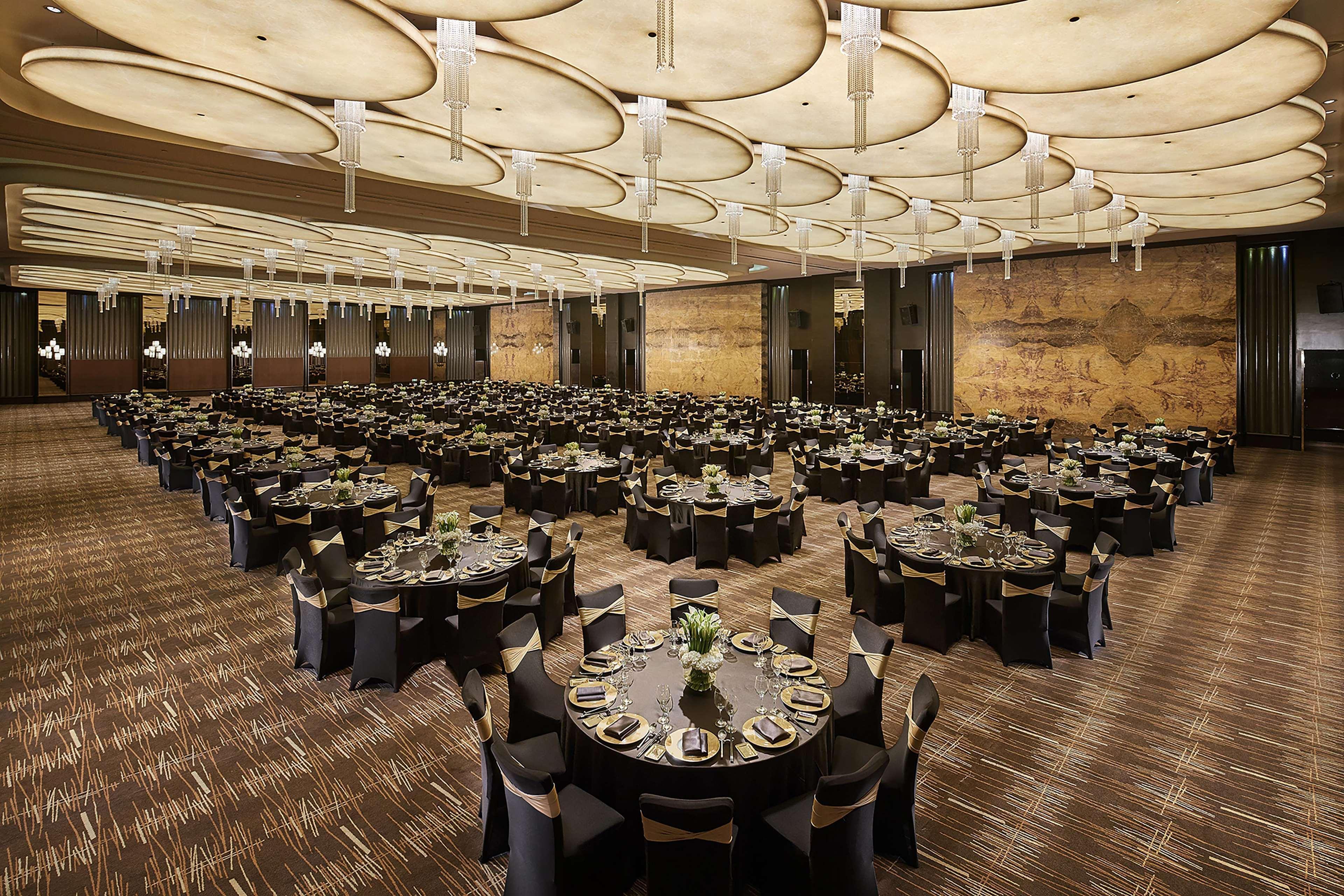 Hilton Shanghai Hongqiao Exterior foto
